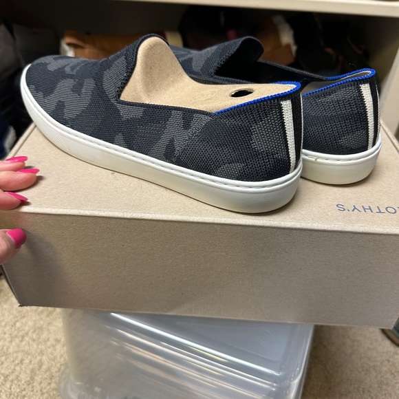 Rothy’s original slip on sneaker - Picture 6 of 6